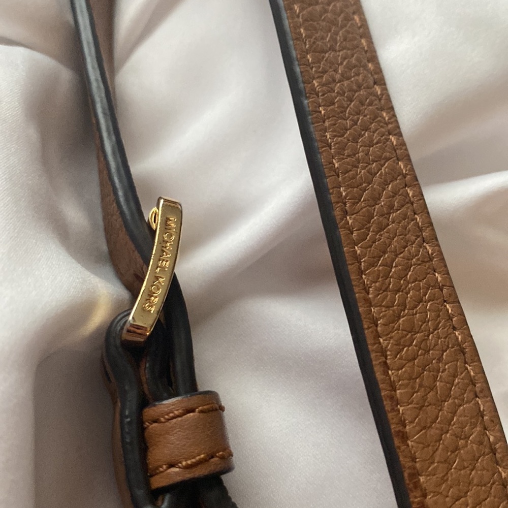 Michael Kors Brown top handle crossbody purse - Picture 6 of 7
